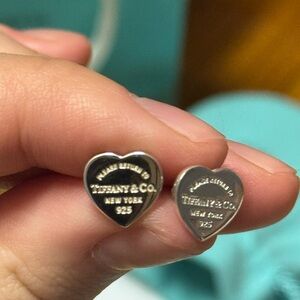 Tiffany & Co. Heart Stud Earrings in Sterling Silver - Tiffany Blue